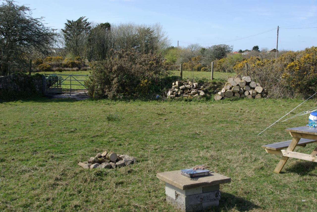 Cornish Skies Glamping Pool Bagian luar foto